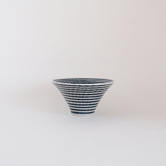 波佐見焼 藍駒 反碗 小