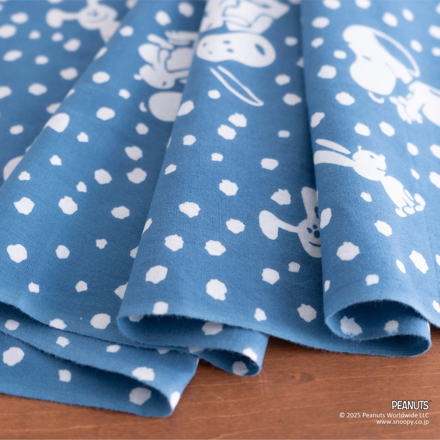 うさぎとスヌーピー