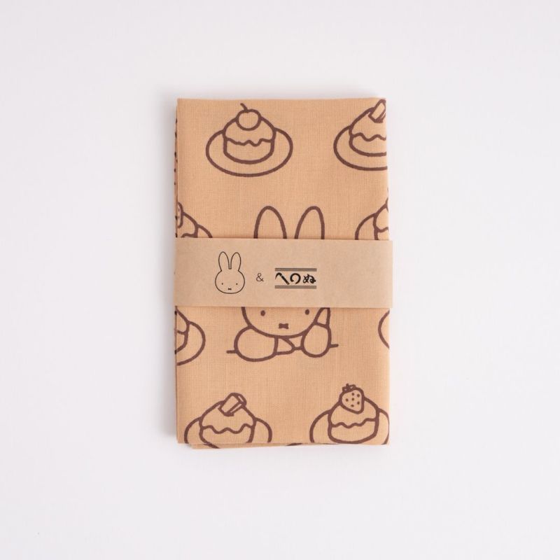 ケーキとミッフィー