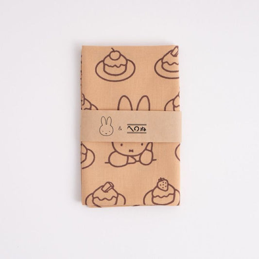 ケーキとミッフィー